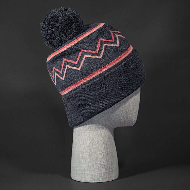 PEAK POM BEANIE